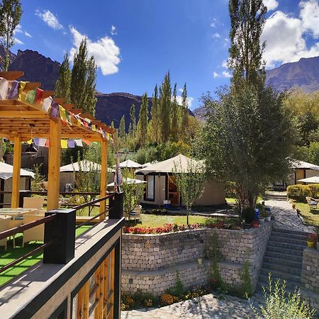 Hundar Mystique Meadows Earth Homes מראה חיצוני תמונה